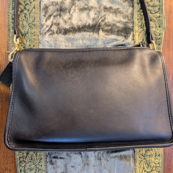 Vintage COACH Companion Bag Style #9300 Pre 1994 classic  - Picture 3 of 8